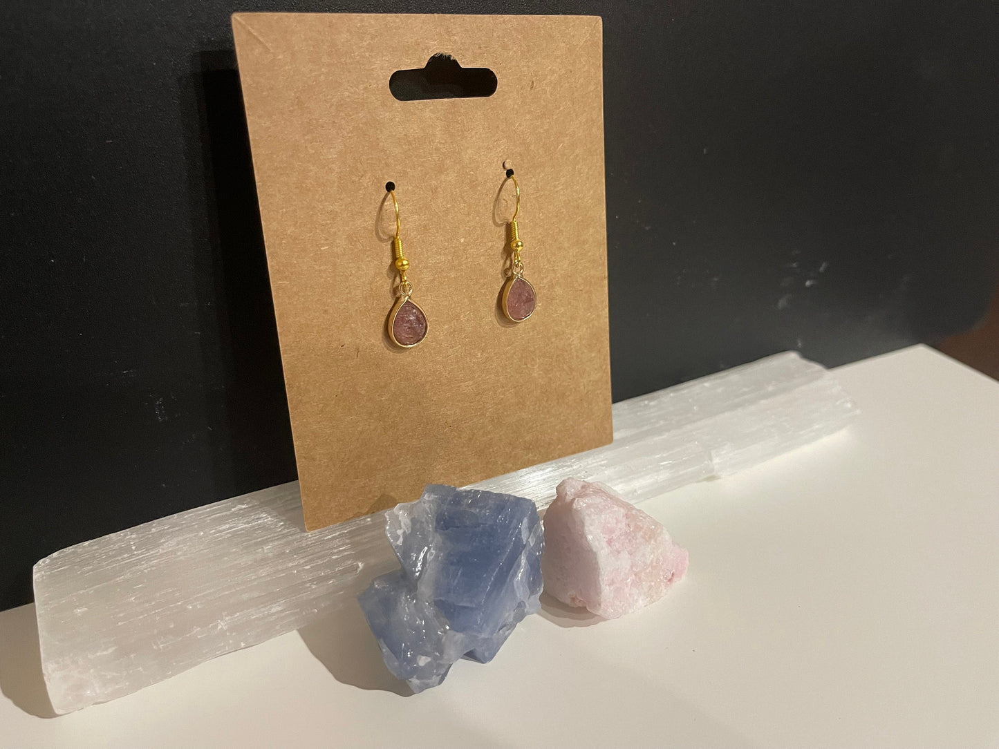 Strawberry Quartz Earrings ( Gold )