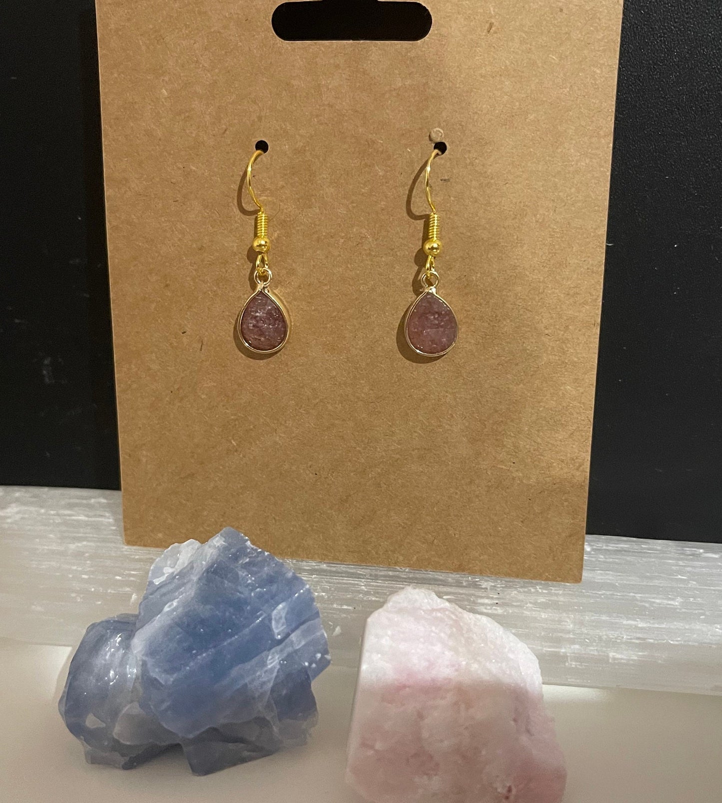 Strawberry Quartz Earrings ( Gold )